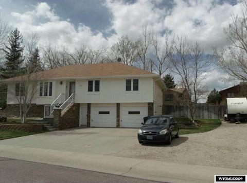 1418 Warwick St, Casper, WY 82609 photo 1