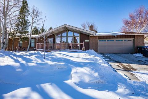 820 Easy Cir, Green River, WY 82935 photo 1