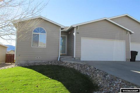1327 E 19th St, Casper, WY 82601 photo 1