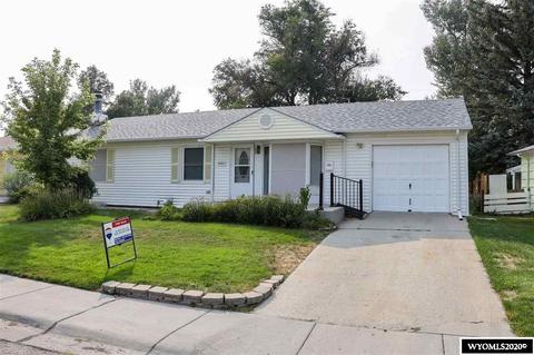 444 Pineview Pl, Casper, WY 82604 photo 1