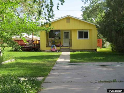 575 Amoretti St, Lander, WY 82520 photo 1