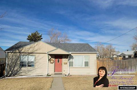1130 E 19th St, Casper, WY 82601 photo 1
