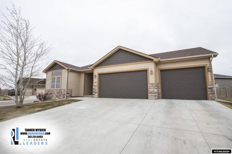949 Cornwall, Casper, WY 82609 photo 1