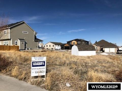 1208 N Lambda St, Rawlins, WY 82301 photo 1