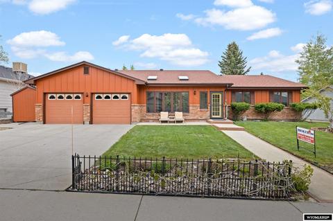 5020 E 16th, Casper, WY 82609 photo 1