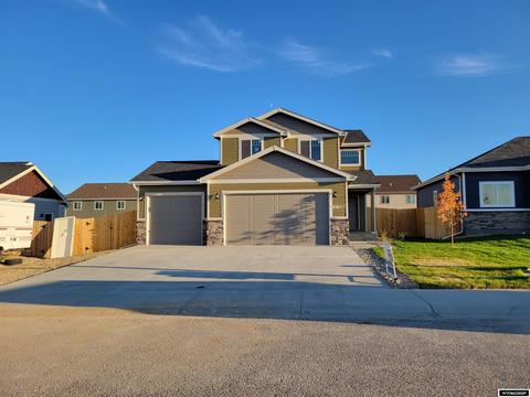6867 Rogue River Rd, Casper, WY 82604 photo 1