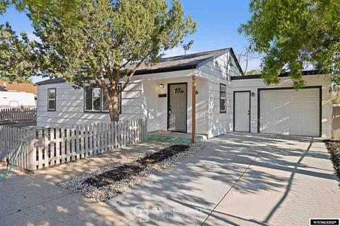 1633 E A St, Casper, WY 82601 photo 1