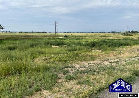 1955 Riverview Rd, Riverton, WY 82501
