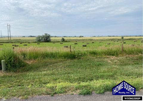 2045 Riverview Rd, Riverton, WY 82501
