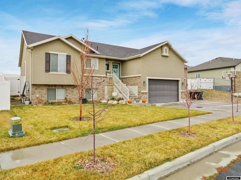 320 Burns, Evanston, WY 82930 photo 1