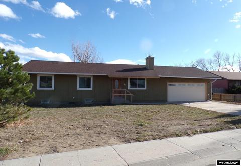 310 Highridge Cir, Wright, WY 82732 photo 1