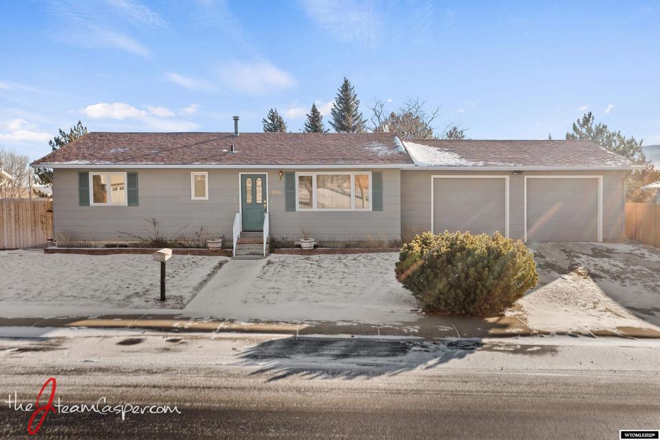 3021 Ridgecrest Dr, Casper, WY 82604 26 Photos MLS 20217059 Movoto