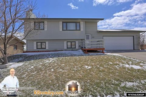 2001 E 24th St, Casper, WY 82601 photo 1