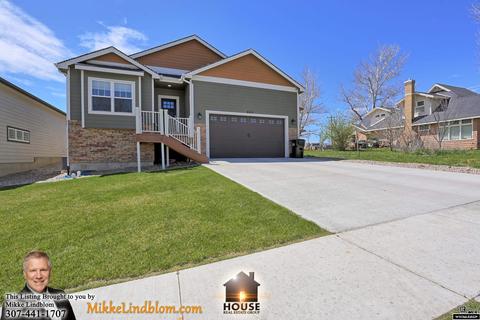 663 E 17th St, Casper, WY 82601 photo 1