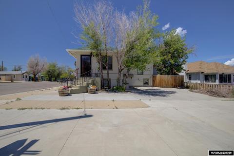 1044 E 1st St, Casper, WY 82601 photo 1
