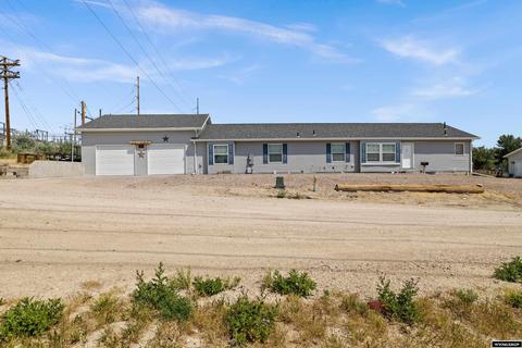 600 E 27th St, Casper, WY 82601 photo 1