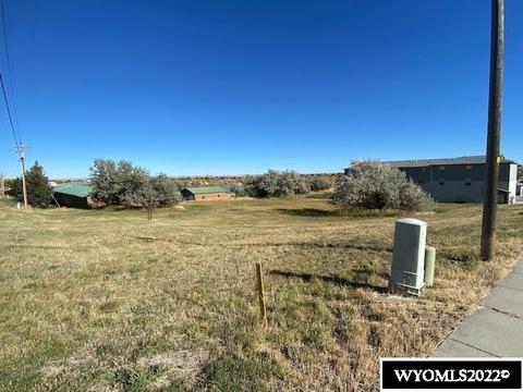128 Harmony St, Buffalo, WY 82834