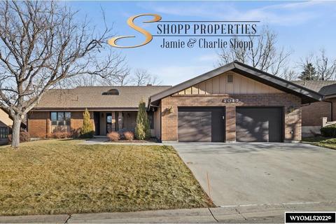 2047 Rustic Dr, Casper, WY 82609 photo 1