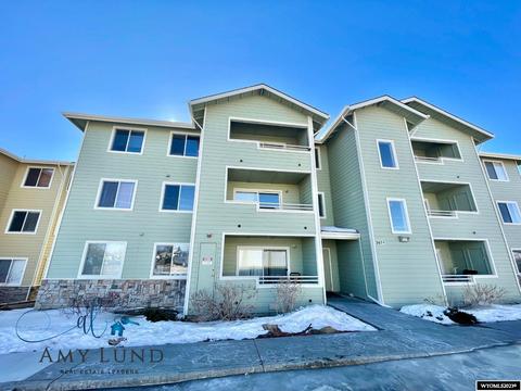 2671 E 15th Apt 303 St, Casper, WY 82609 photo 1