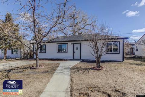 329 Junco St, Casper, WY 82604 photo 1