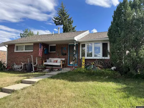 2637 E 9th St, Casper, WY 82609 photo 1