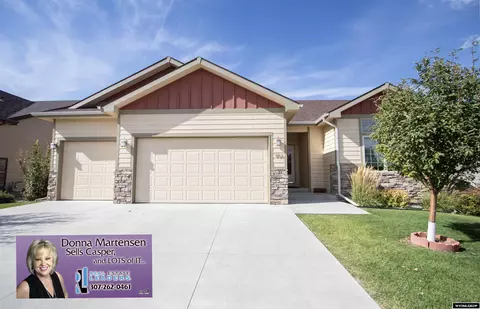 956 Cornwall, Casper, WY 82609 photo 1