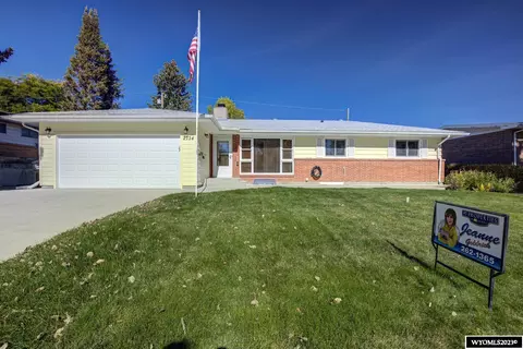 2734 E 8th St, Casper, WY 82609 photo 1