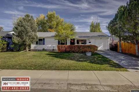 649 Pineview, Casper, WY 82609 photo 1