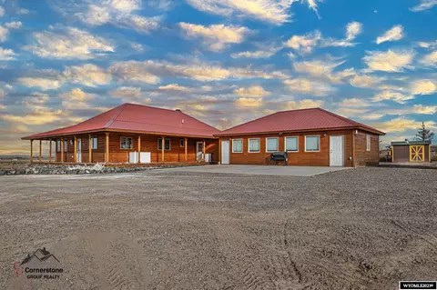 650 Eight Mile Rd, Riverton, WY 82501 photo 1