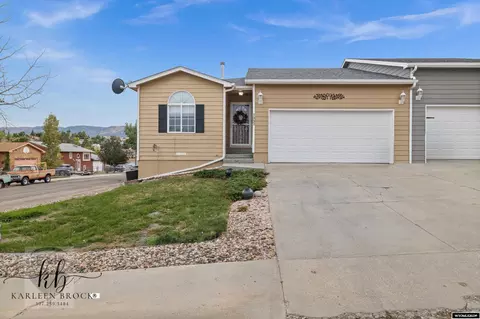 1337 E 19 St, Casper, WY 82601 photo 1