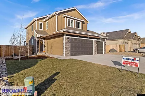 3720 Dancing Wolf Dr, Casper, WY 82609 photo 1