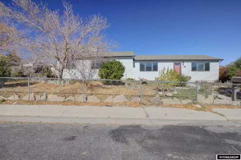 950 E 25th St, Casper, WY 82601 photo 1