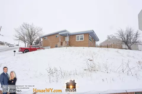 2421 E 4th St, Casper, WY 82609 photo 1