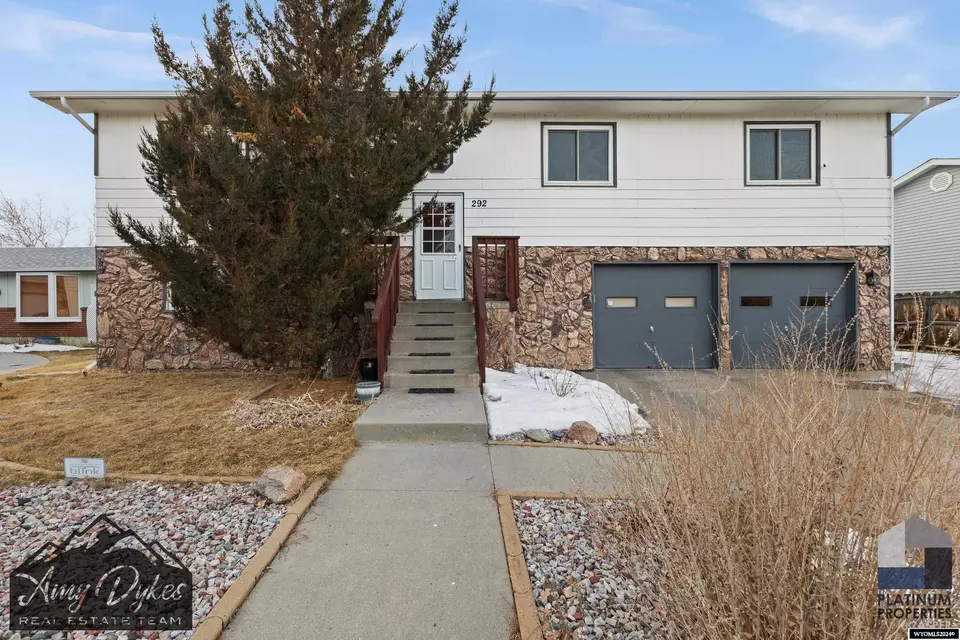 292 Indian Paintbrush, Casper, WY 82604 25 Photos Movoto