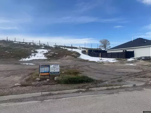 504 Rodeo Ct, Rawlins, WY 82301