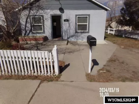 228 E H Street St, Casper, WY 82601 photo 1