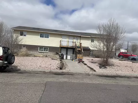 1110 E 7th, Casper, WY 82601 photo 1