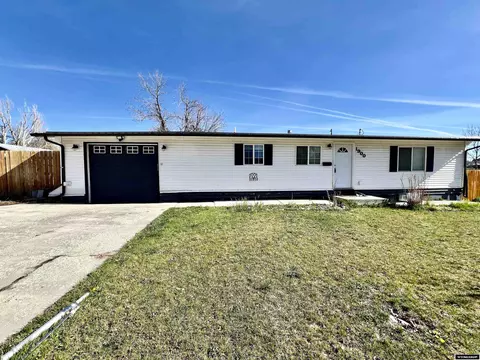 1900 E 15th St, Casper, WY 82601 photo 1