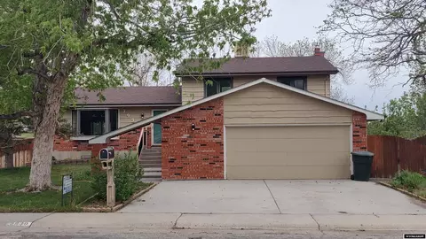 3930 S Oak St, Casper, WY 82601 photo 1