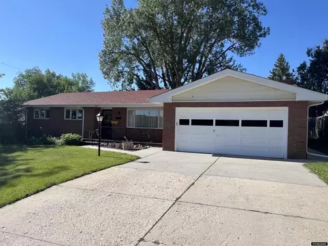 2665 E 5th St, Casper, WY 82609 photo 1