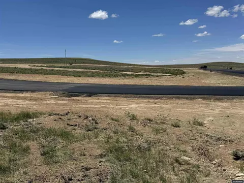 231 Airport Ave, Saratoga, WY 82331