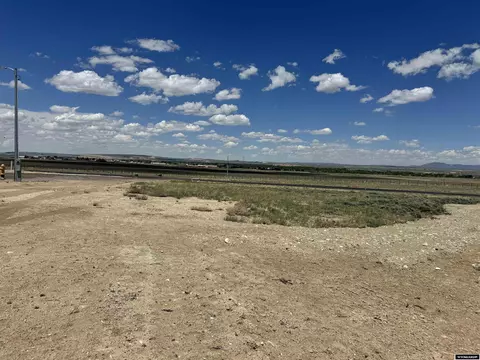 307 Cutthroat Dr, Saratoga, WY 82331