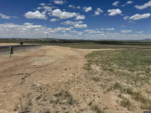 305 Cutthroat Dr, Saratoga, WY 82331
