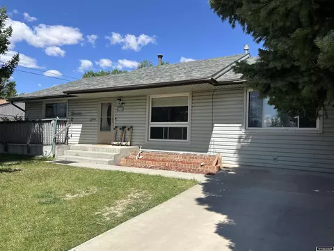 2525 Beartooth Dr, Cody, WY 82414 photo 1