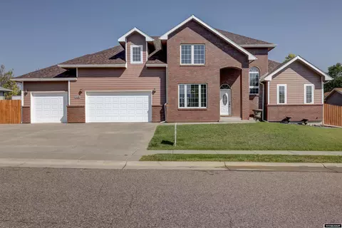 4420 E 18th St, Casper, WY 82609 photo 1