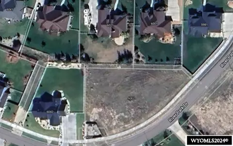 6002 River Park Dr, Casper, WY 82604