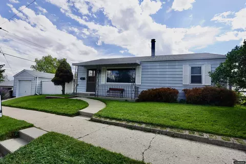 815 E 17th St, Casper, WY 82601 photo 1