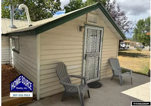 667 Main St, Lander, WY 82520 photo 1