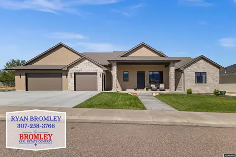 4440 E 25 St, Casper, WY 82609 photo 1