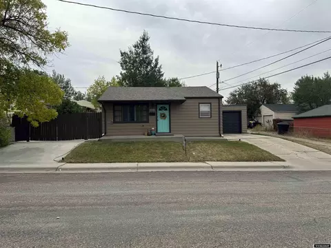 1333 E 17th St, Casper, WY 82601 photo 1